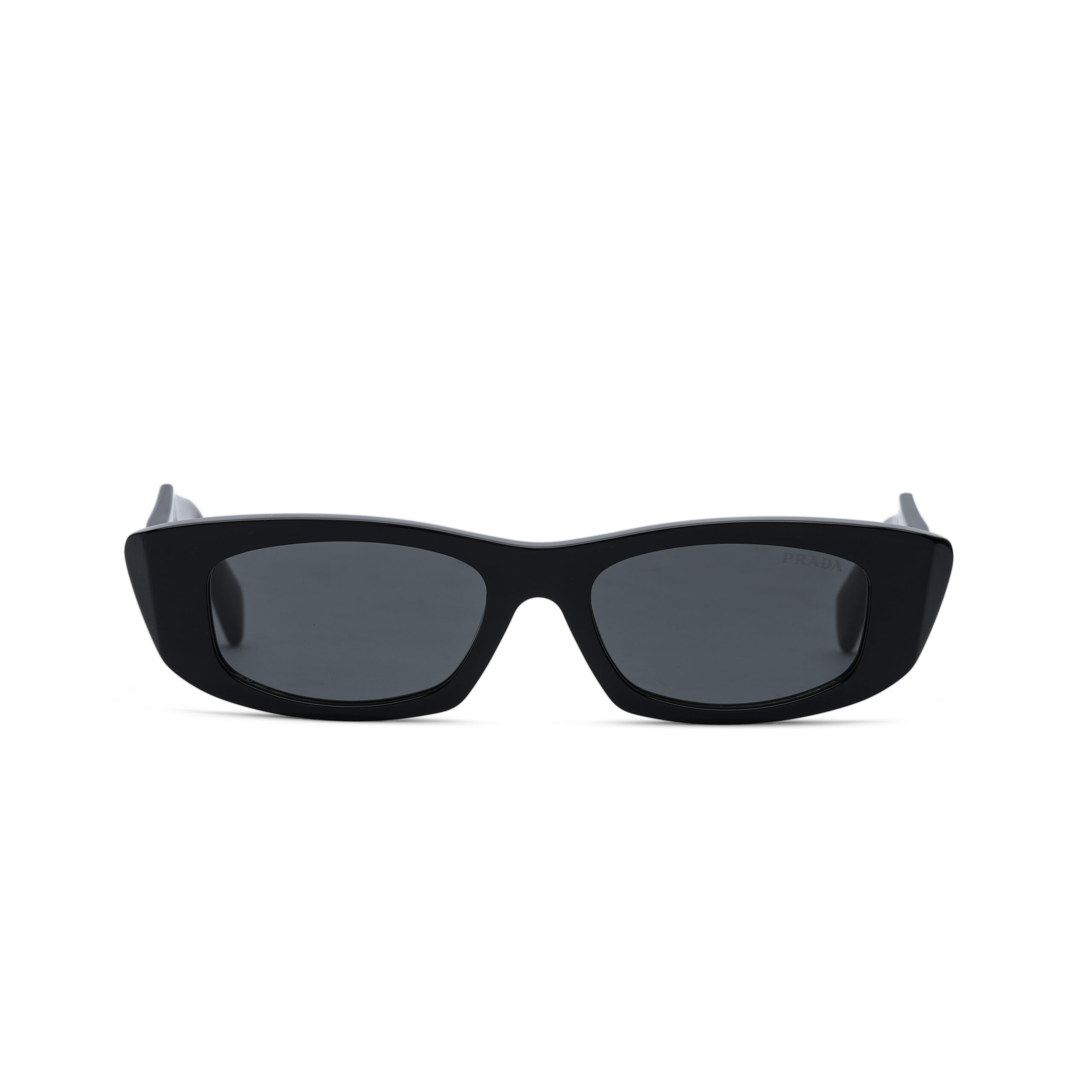 6S2A6640 نظارة شمس نسائية Prada –PRB16S تصميم مستطيل عصري باللون الأسود وعدسات UV400 - Image 1